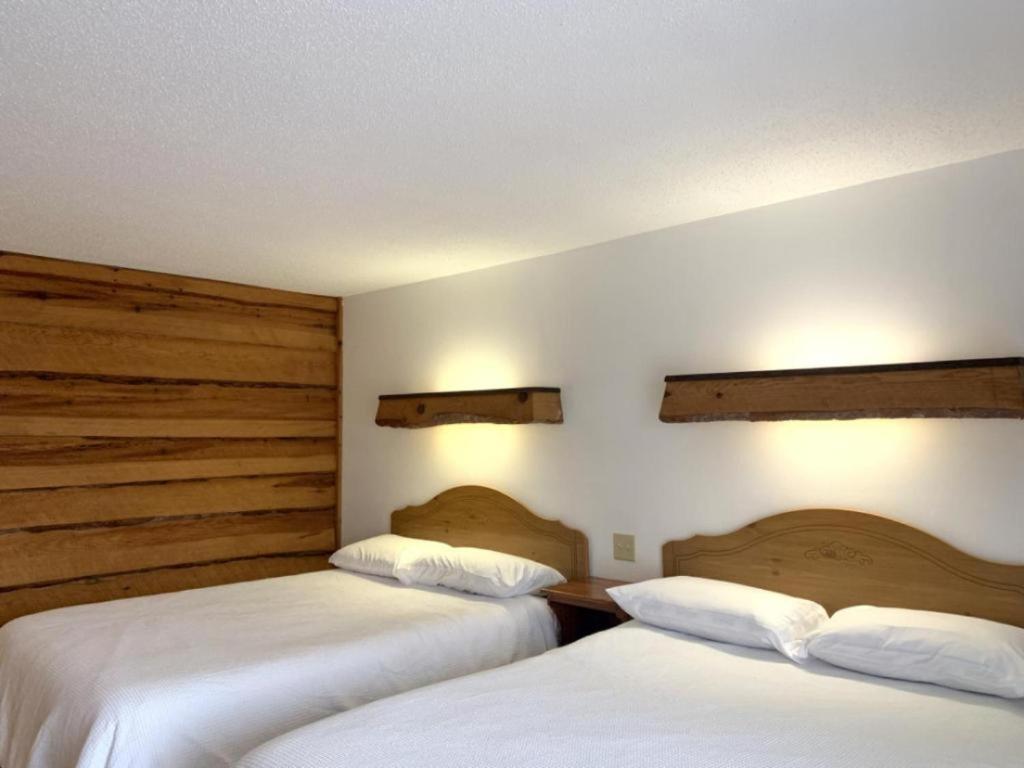 Bridge Inn Tomhawk - 2Nd Floor, 1 King Size Bed, Balcony, River View Tomahawk Zewnętrze zdjęcie